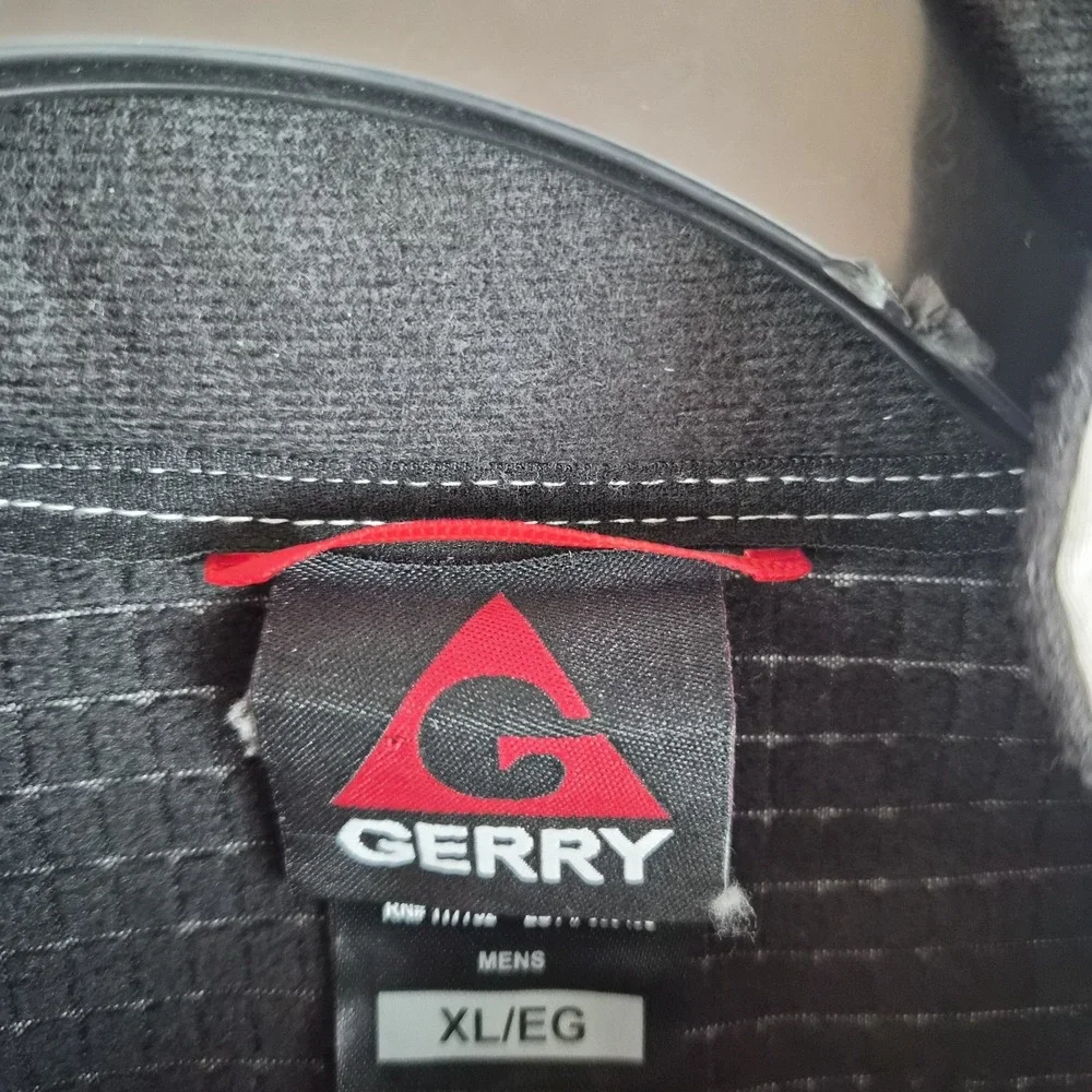 Gerry Softshell Jacket XL Water Wind Resistant Adjustable Hood Cuffs Heavyweight